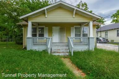Main picture of 1006 Rockway Dr