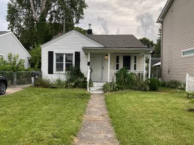 Main picture of 2315 Rowland Ave