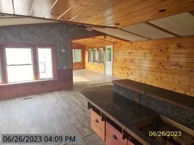 Main picture of 16 McCabe Rd