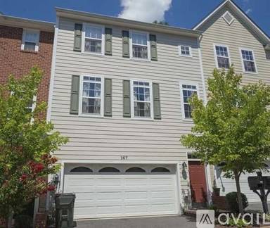 Main picture of 141 Brookwood Dr