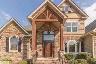 Main picture of 121 Michelle Dawn Dr