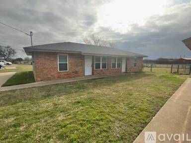 Main picture of 612 N 4th St