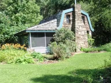 Main picture of 304 Mineah Rd - Stone House