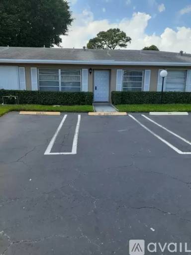 Main picture of 1111 Boxwood Dr