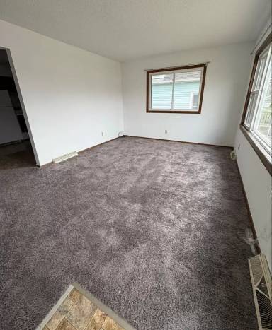 Main picture of 2714 Harvey St