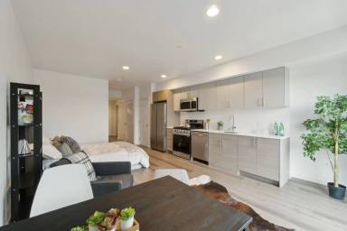 Main picture of 9736 Greenwood Ave N