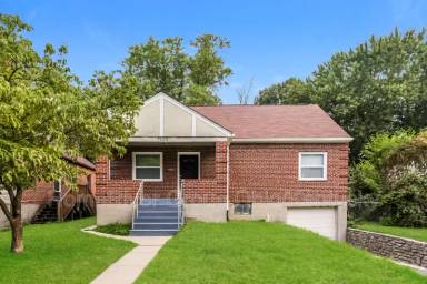 Main picture of 7205 Bernard Ave