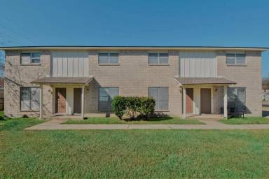 Main picture of 127 Regency