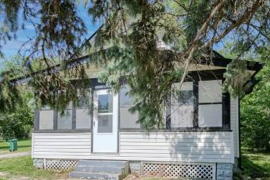 Main picture of 6902 S 28th St