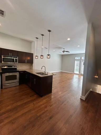 Main picture of 5711 Ross Ave