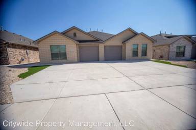 Main picture of 2112 N Avenue K