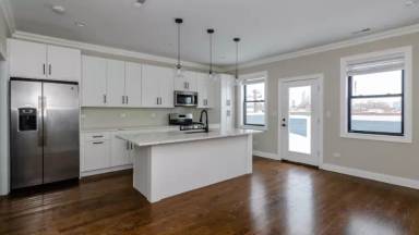 Main picture of 1925 S May St