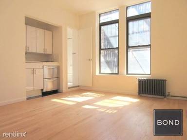 Main picture of 105 E 15th St