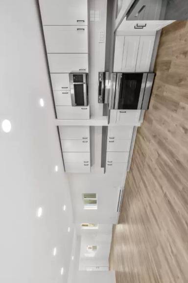 Main picture of 325 S 2nd St