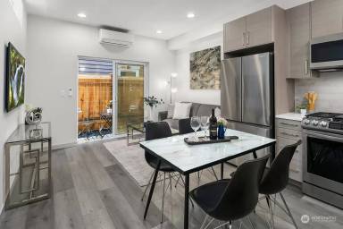 Main picture of 1123D 18th Ave