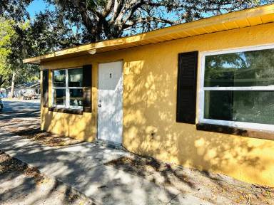 Main picture of 1020 Birchwood Ct