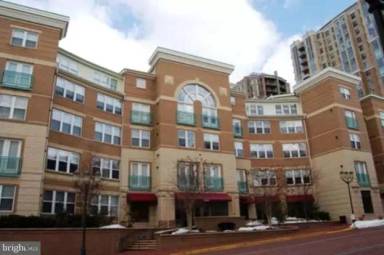 Main picture of Savoy At Reston Town Center