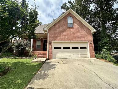 Main picture of 109 Twin Oaks Ct