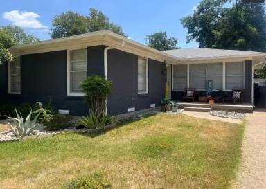 Main picture of 1710 Elmwood Blvd