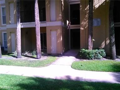 Main picture of 733 Riverside Dr