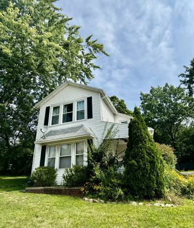 Main picture of 139 Wadsworth Ave