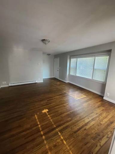Main picture of 221 SW Rainbow Ave