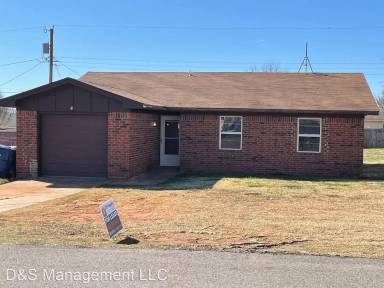 Main picture of 4 Miller Dr