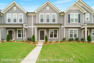 Main picture of 21112 Annabelle Pl