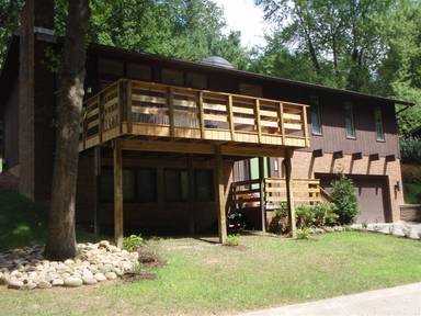 Main picture of 115 Poplar Dr