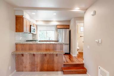 Main picture of 10700 24th Ave NE