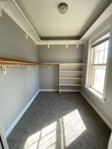 Main picture of 1535 W Pleasant St
