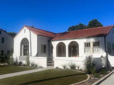 Main picture of 222 N Pine St