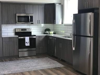 Main picture of 417 E Fremont St