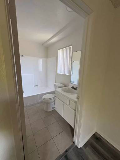 Main picture of 6925 Haskell Ave