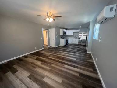 Main picture of 48960 River Park Rd