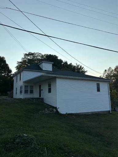 Main picture of 608 Old State Rd