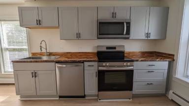 Main picture of 230 Main St