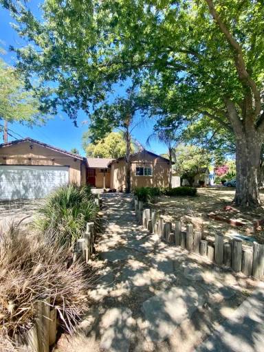 Main picture of 1407 Madrone Ln