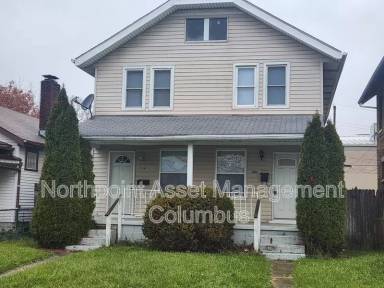 Main picture of 800 E Starr Ave