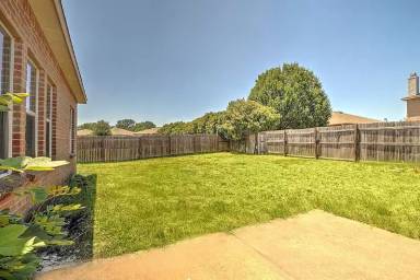 Main picture of 3327 Andalusian Dr
