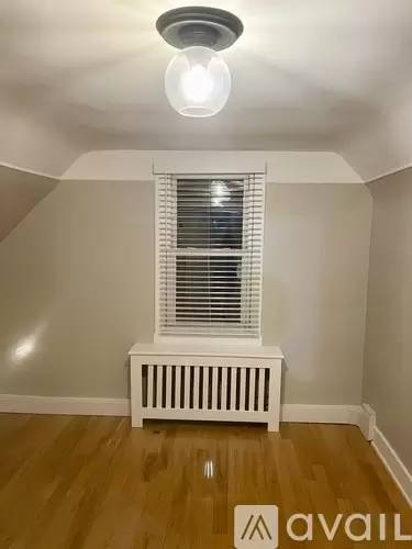 Main picture of 30 Hobby St