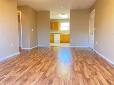 Main picture of 150 Scholars Ct