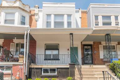 Main picture of 5745 Hunter St