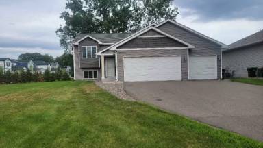 Main picture of 6812 Aldrich Ave N