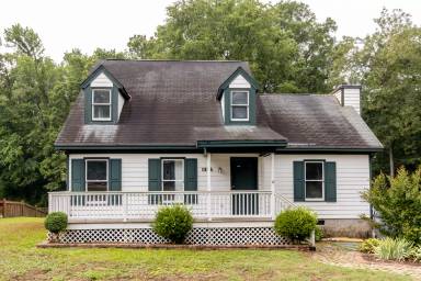 Main picture of 1301 Roundtree Dr