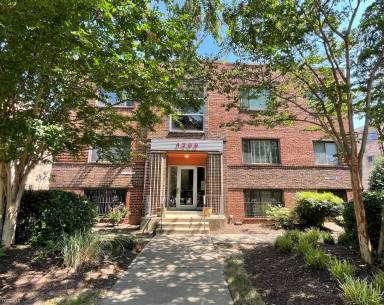Main picture of 4210 Benning Rd NE