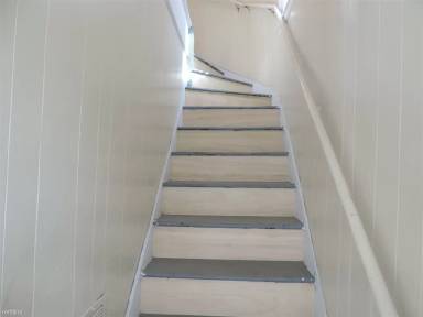 Main picture of 37 Orchard St