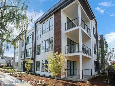 Main picture of 425 NE Bryant St