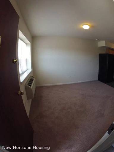 Main picture of 525 E Town St