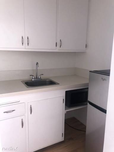 Main picture of 12480 Culver Blvd
